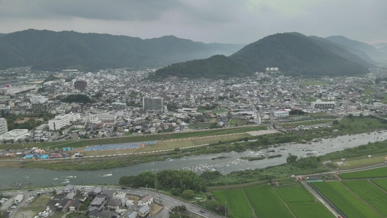 【ドローン空撮・点検】宍粟市山崎町夏祭り花火大会のロケハンを実施しました｜街のまごの手サービスHATA